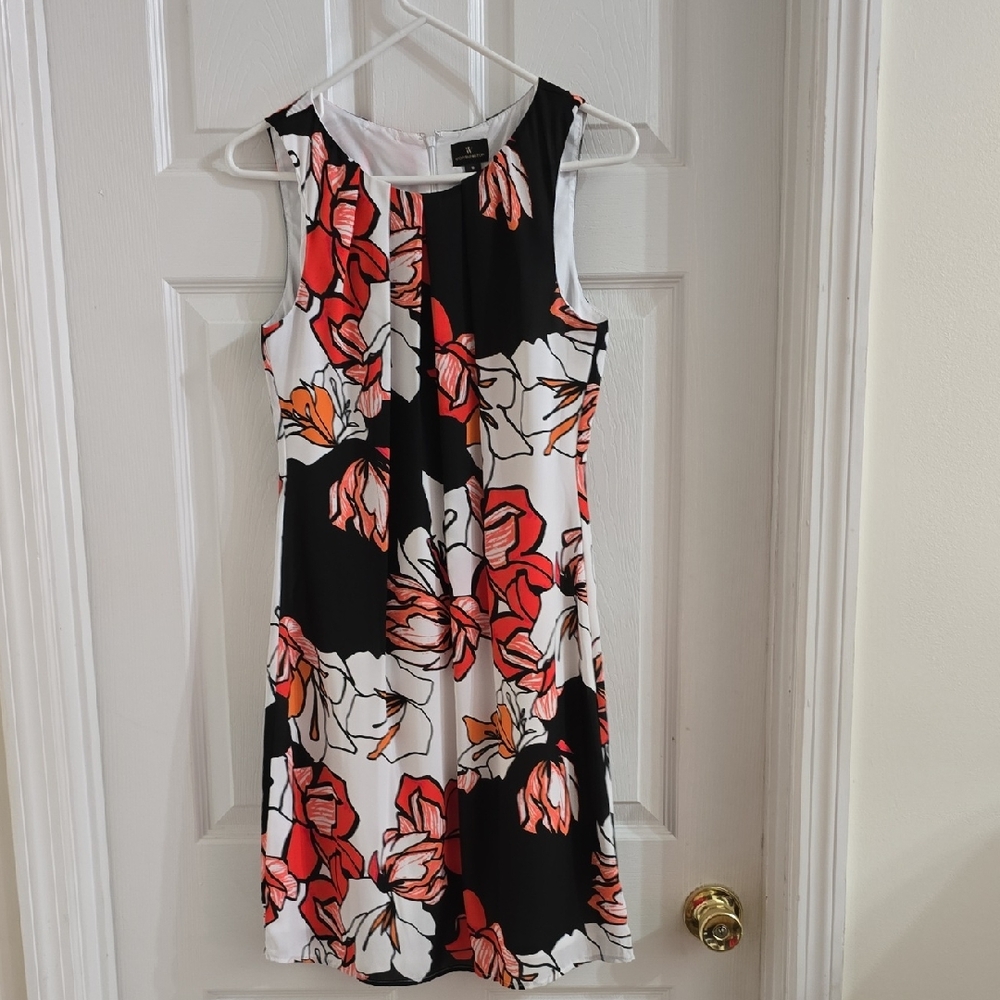 Worthington Black, White and Coral Floral Sleeveless Shift Dress